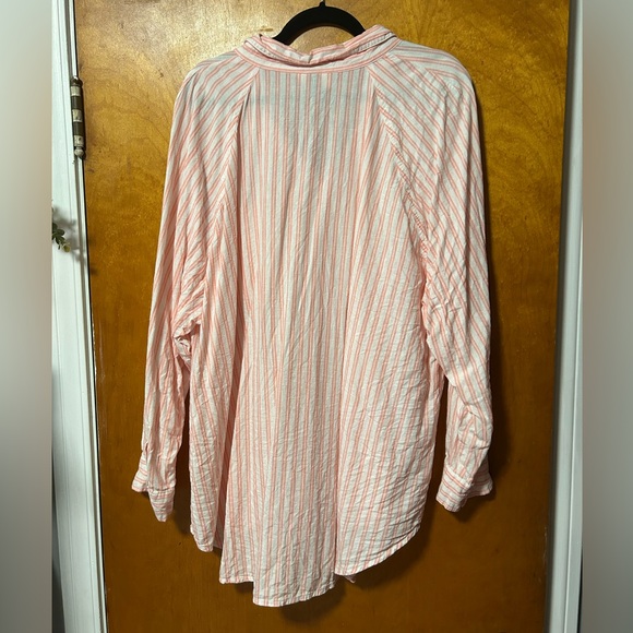 Universal Thread Button Down Shirt - Picture 4 of 6
